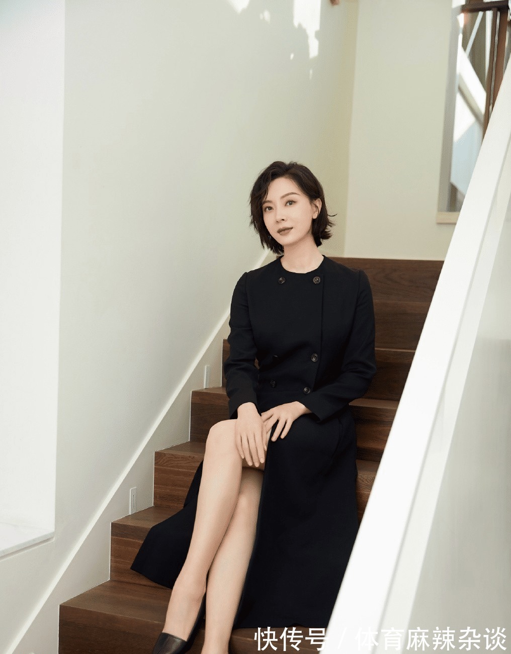 脸型 女人过了40岁尽量别留长发!推荐这3款发型,减龄又显气质