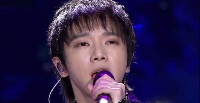 拋卻那些公式化的舞臺(tái)表現(xiàn),華晨宇的真實(shí)唱功到底什么水平