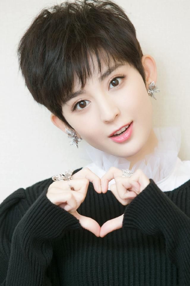 小宝宝|娃的睡姿不当会影响耳朵发育，导致“招风耳”3个问题一次说清