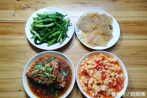 鱼头|半小时做4个菜,娘俩吃到肚子滚圆,婆婆这样下去可不行