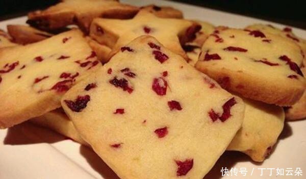 半夜做点蔓越莓曲奇饼干,新手也能零失败,吃一口就会爱上