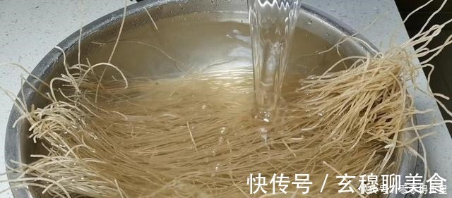 自从学会粉条的这种做法，我家每隔几天就做一次，实在太好吃