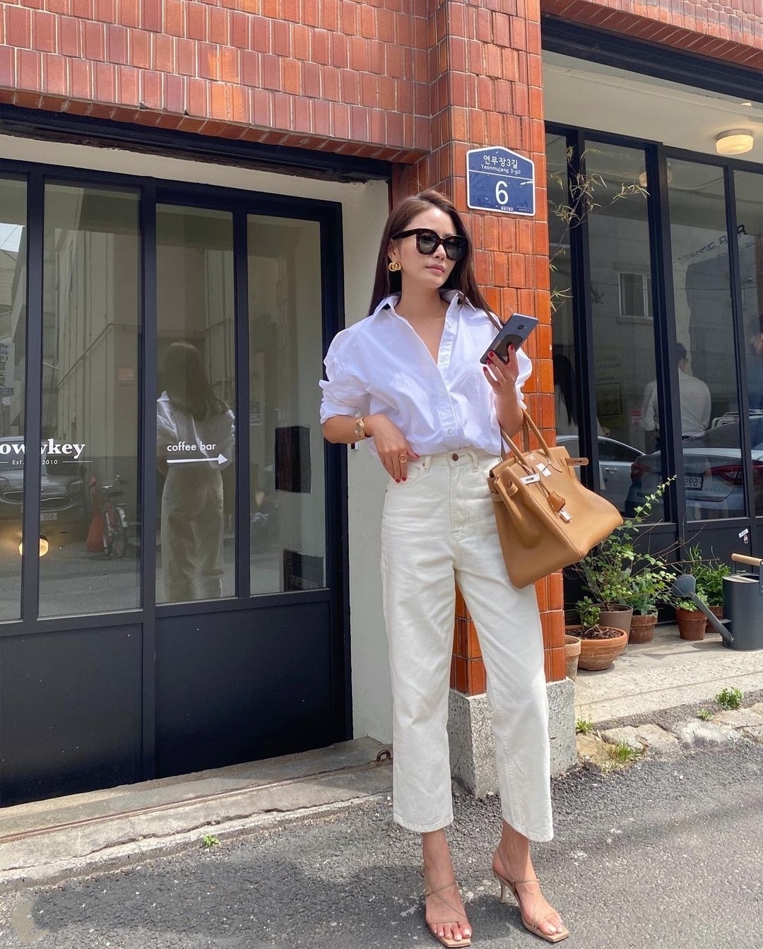 “同色系”确实显高级,但是不懂这3点法则,再怎么穿也不好看