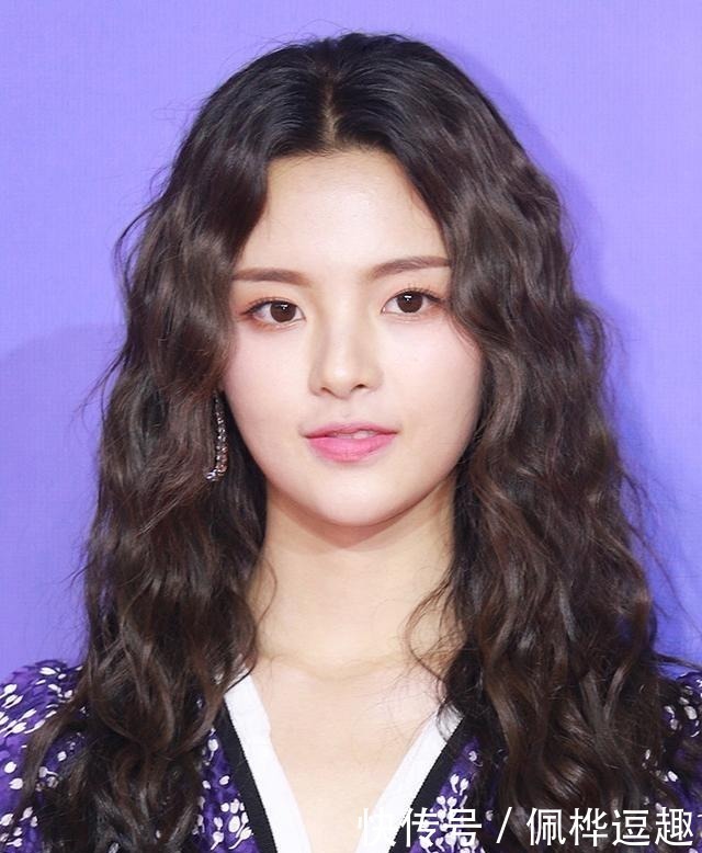 烫发|发型师透露:这3种发型留久了,会加速“脱发”,发际线还易上移