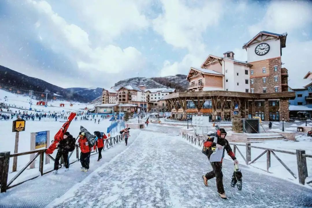 冰雪运动|“共享办奥”让冰天雪地变金山银山