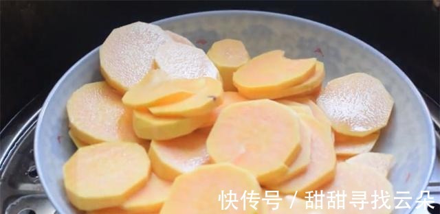 红薯别煮了,教你新做法,筷子一搅,松软香甜又拉丝,比面包还香!