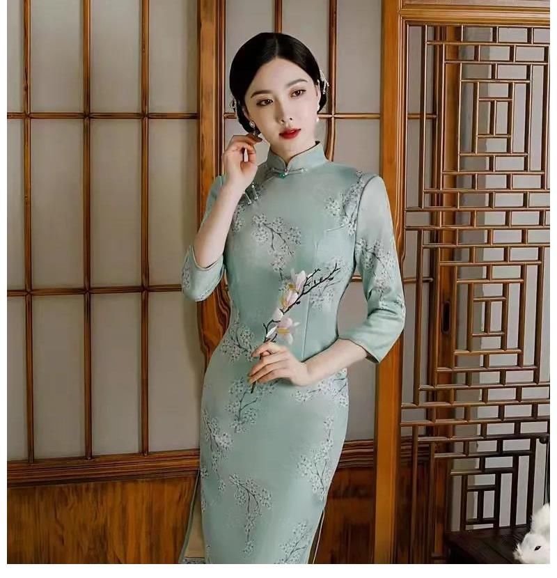 小家碧玉|美丽的中国旗袍,漂亮的小家碧玉!它的柔美青春无不令人瞩目!