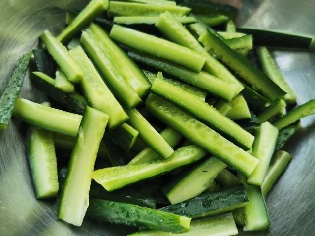 红椒|面馆生意火爆，全凭这5款免费小菜，清口又解腻，掌握方法你也行