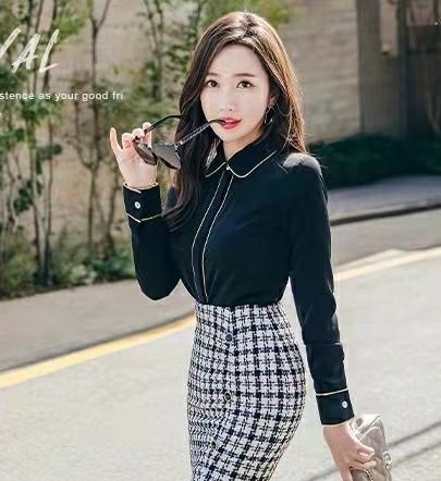 气质 秋冬气质穿搭轻熟风套装,长袖上衣搭配半身鱼尾包臀裙