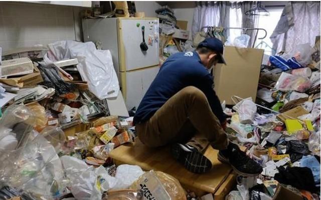 买手办|60岁宅男被手办压死，原因让人大开眼界，富豪买手办真这么疯狂？