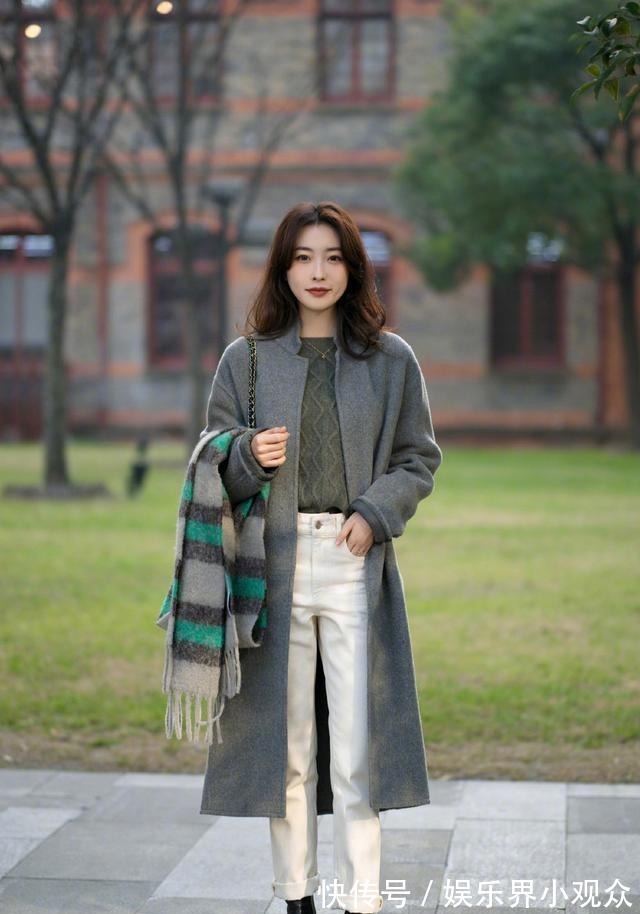 小脚裤 衣服穿不对,显胖又累赘!过年入手“大衣+长裤”,显瘦还很时髦!