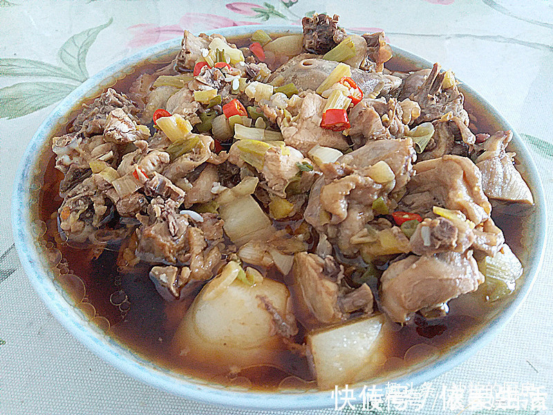 猪牛|猪牛羊肉都靠边站，天冷最该吃此肉，更滋补，16元就能买1只