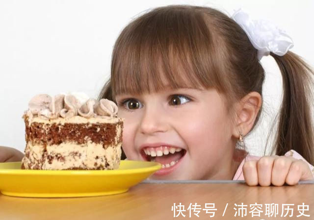 零食|孩子身高一直长不高，父母带孩子检查后，才知道“元凶”竟是它