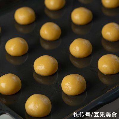 杏仁|原来杏仁奶酥小饼才是真正的米饭杀手