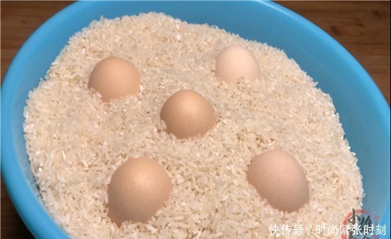 才知道,把剪刀放入大米真的太实用了,一年省下好几百,学到赚到