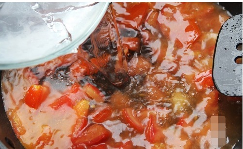  简单|冬天这个汤不能少，简单方便，暖心又暖胃