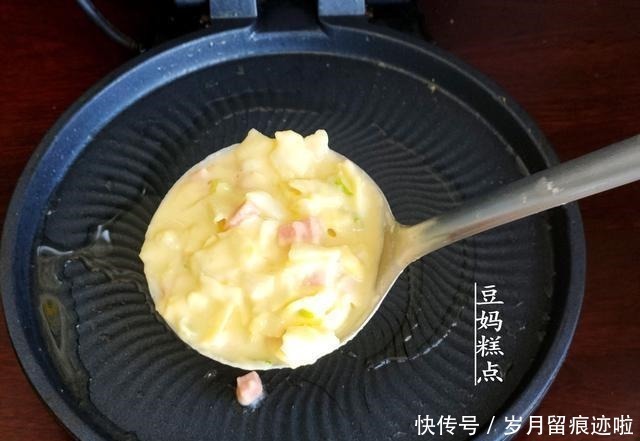 早餐饼|绿豆泡一夜,教你10分钟做成早餐饼,又香又有营养