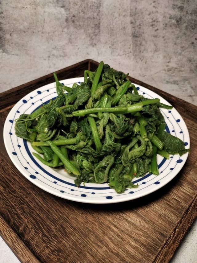 宿便|这蔬菜浑身都是宝,一分钱不花,刮油清肠排宿便,可惜很多人扔掉