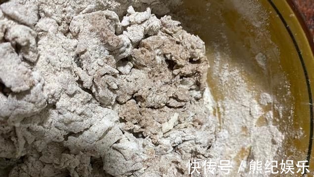 牙口|奶奶拿“它”当主食,83岁眼不花耳不聋,腿脚硬朗,一口气上三楼