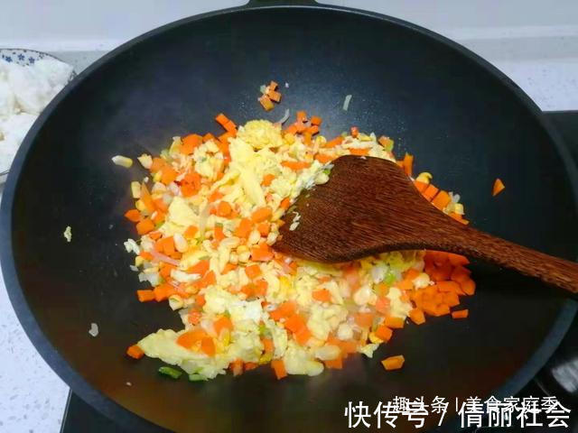 家庭版|黄金蛋炒饭家庭版做法，掌握这几步，厨房小白也能做，一点也不难