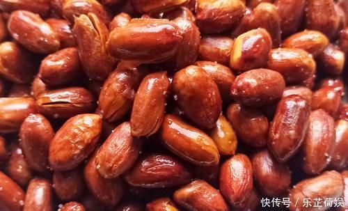 饭店的油炸花生米为啥好吃,记住一步,出锅又香又脆,大厨都再用