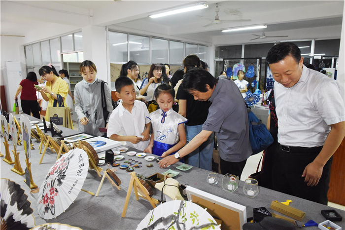 教研|乐天小学举办济南市小学美术学科教研示范校展示活动