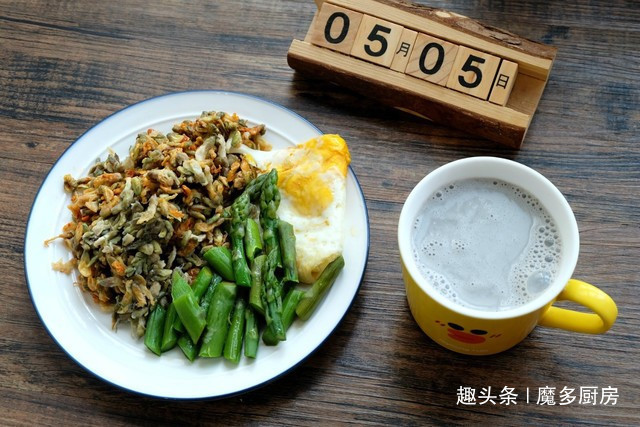 水煮西兰花|29天早餐分享,一人份,有荤有素有粗粮,自己做的早餐就是香