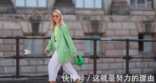 穿搭|五颜六色的的服饰绚烂多彩,2种搭配方式,教你玩转整个夏天