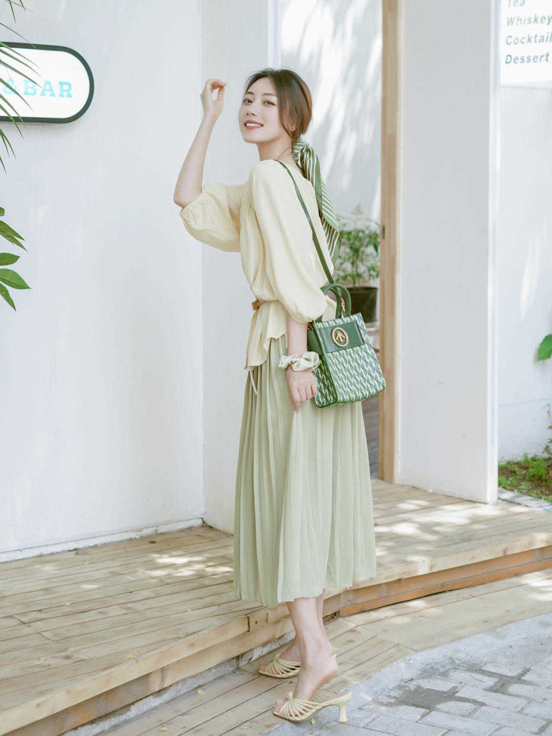 气质|30岁到40岁的女性,这样穿日系风高级优雅,气质与众不同美