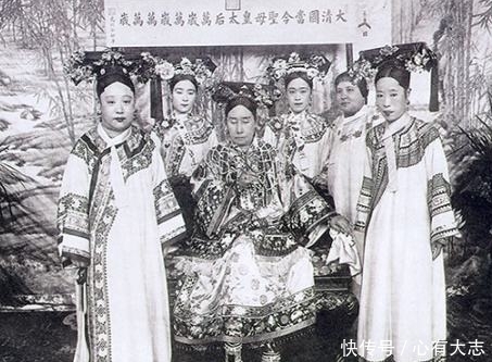 免费参观|末代皇帝的陵墓规模小的可怜,现在已经沦为景点,供人免费参观