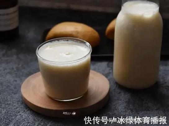 自制豆浆，豆子泡后别直接打，先做1步，豆浆细腻无渣，香浓顺滑