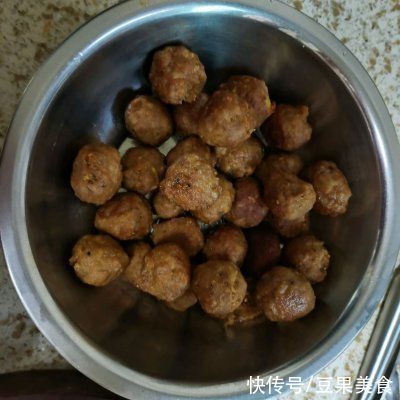 超下饭的红烧肉丸子，一学就会