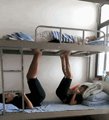 |搞笑GIF:当时我就懵了 裤子事小脸面事大