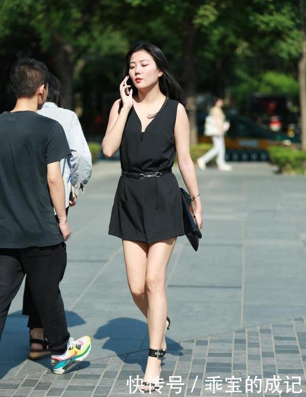 气质|经典的黑色包臀裙,美出新高度,一字带高跟鞋搭配出优雅的好气质