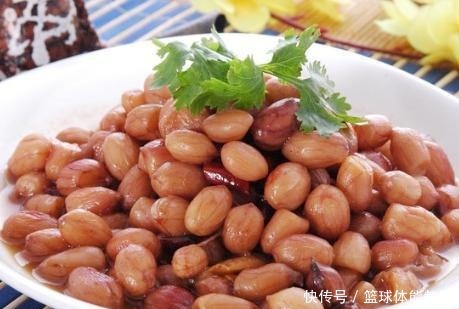  煮花生米时，牢记3点小技巧，花生米又香又入味，下酒追剧两不误