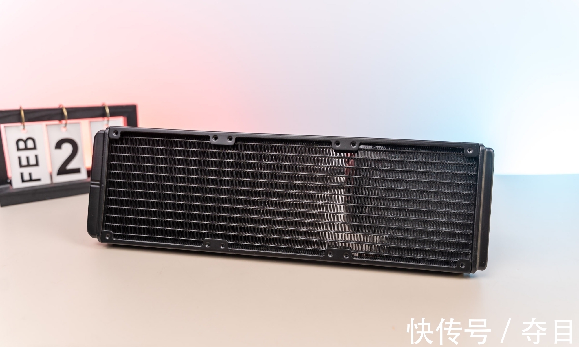 冷排|外观精致漂亮，性能非常强大、微星寒霜K360一体式水冷散热 评测