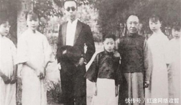 年轻|溥仪年轻时候全家福,男的气质高贵,女的倾国倾城