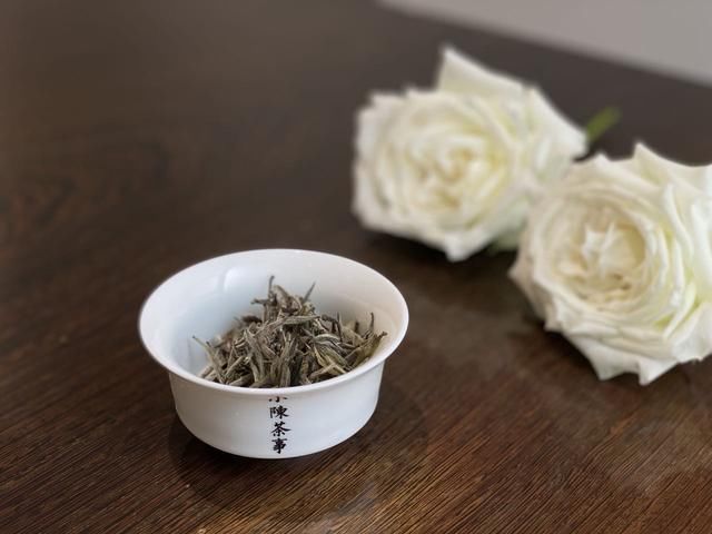 放进|从好茶之光到好茶之殇，当茶放进了透明罐，茶掌柜究竟错在了哪？