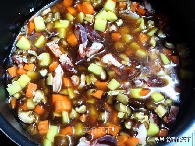 电饭煲焖饭必须有姓名！饭菜一锅出，做法又简单，太香了