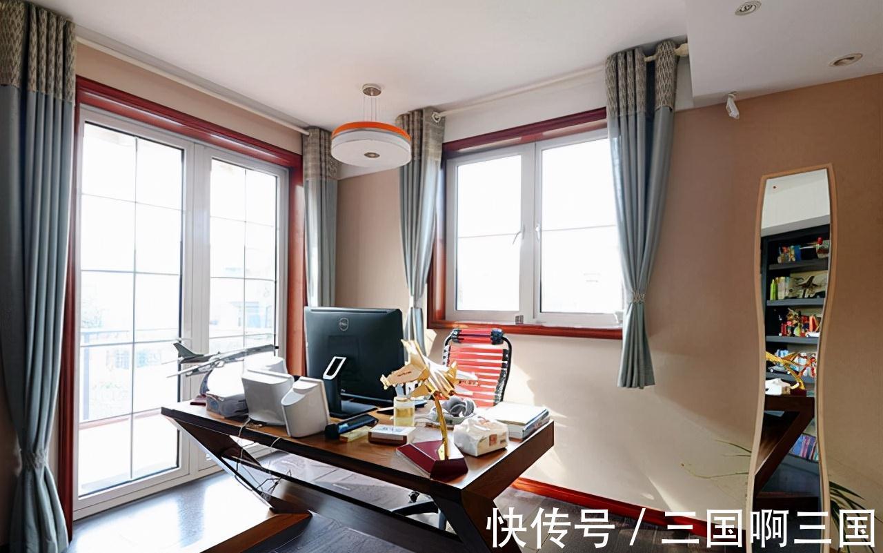 空间|美式别墅的独特韵味，客厅没有电视也很美，复古和浪漫并存