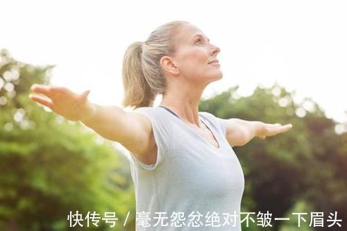调理|女人过了45岁,若有这4种表现?说明你离绝经不远了,及时调理