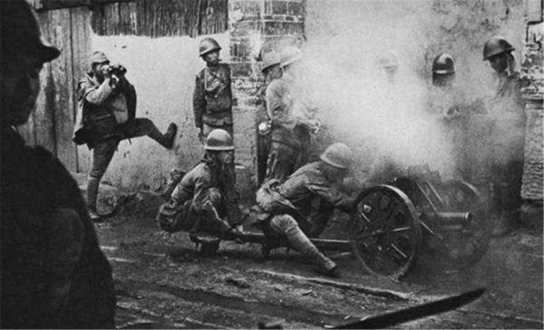 日本|日本士兵害怕什么?不是敌人的飞机大炮而是“精神注入棒”