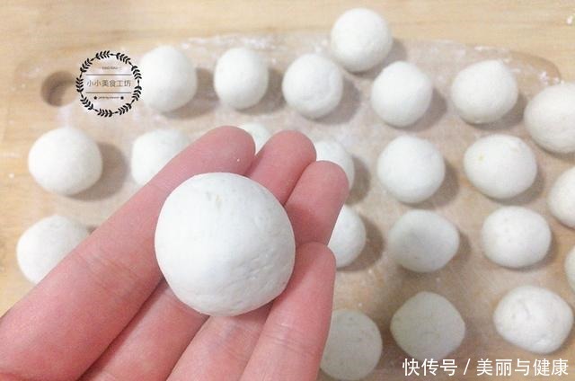 红豆和它是绝配，坚持每天喝一碗，滋补养颜补气血，女人要多喝！