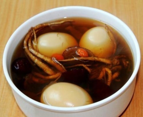 補(bǔ)血|雞蛋和它一起煮，女人每天喝一碗，排出體內(nèi)濕氣，補(bǔ)血益氣睡眠好