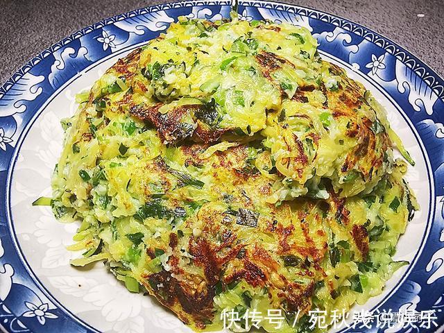 面粉|入伏后,吃肉没食欲,不妨尝尝这菜,简单煎一煎,既当菜又当饭