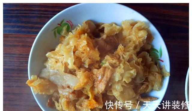 老公带老板来家吃饭，我简单准备了一桌菜，饭后他老板夸我手艺好