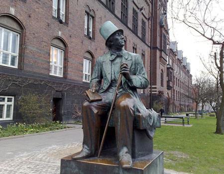 国家博物馆$两百年前,丹麦发现“谜”样的青铜器,为何它吹奏的声音如此凄凉