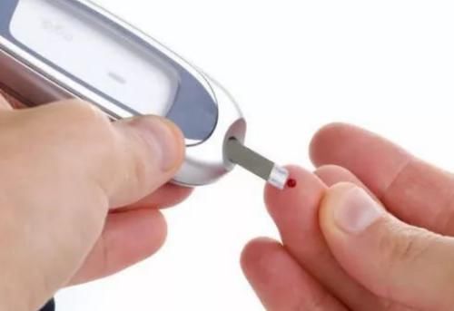 降糖药|白开水加1物,是天然“降糖药”,每天1杯,糖尿病离你远远的!