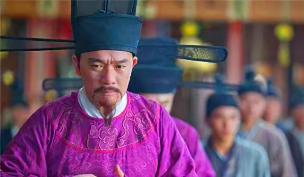 赵匡胤|赵匡胤收回所有武将兵权,唯独漏掉了此人,15年后他成功登基称帝