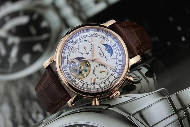 仪表不凡说表:为什么手表都喜欢用蓝宝石水晶镜面?